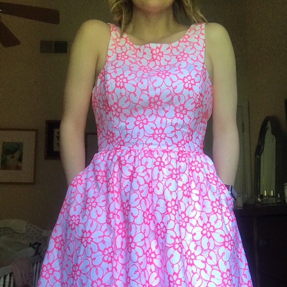 Lilly Pulitzer Dresses & Skirts - Lilly Pulitzer Sandrine Dress Size 6